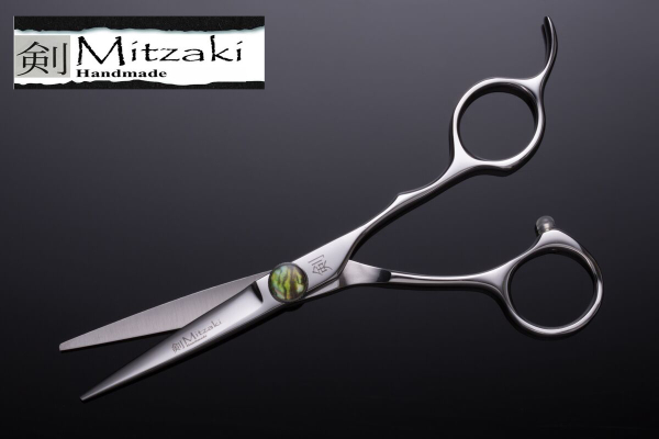 Handwerkskunst: MITZAKI-Niiyac (in 5.0, 5.5 oder 6.0 Zoll) ,federleichte ERGOFORM, PREMIUM semikonvex Hohlschliff, perfekte Scliceschere, mit hochwertigem Edelstein als Einstellschraube